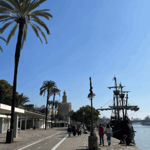 Guadalquivir og Torre del Oro - SidderUnderEnPalme