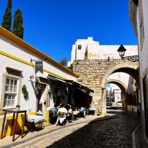 De smukke gader i Faro - SidderUnderEnPalme