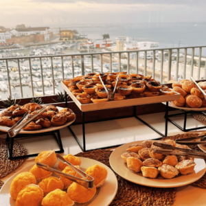 Morgenmad på Hotel EVA Senses i Faro, Portugal - SidderUnderEnPalme