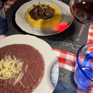 SidderUnderEnPalme - risotto all’Amarone og pastisada de caval, Ostregheteria Sottoriva 23, Verona