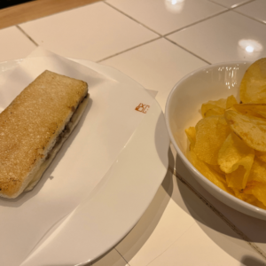 SidderUnderEnPalme - Porbar el Buen Bar, Alicante - Bikini