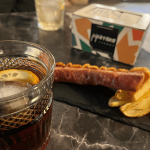 SidderUnderEnPalme - pipirrana, Alicante - Vermut og Torezzo