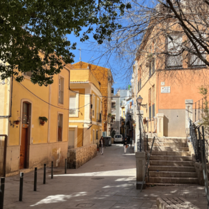 SidderUnderEnPalme - Den gamle bydel i Alicante
