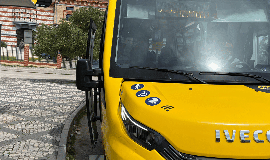 Bus 3001 til Cristo Rei i Almada, , Lissabon - SidderUnderEnPalme