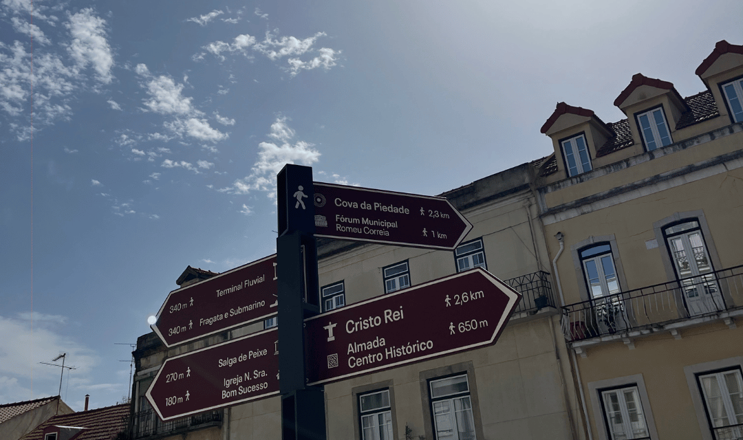 Find vej i Cacilhas - SidderUnderEnPalme