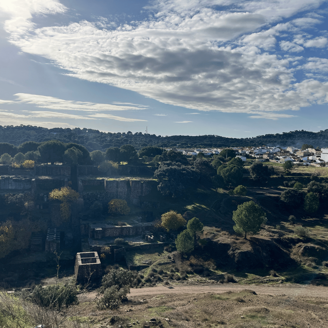 Den gamle kobbermine i Cerro Muriano - SidderUnderEnPalme Den gamle kobbermine i Cerro Muriano - SidderUnderEnPalme