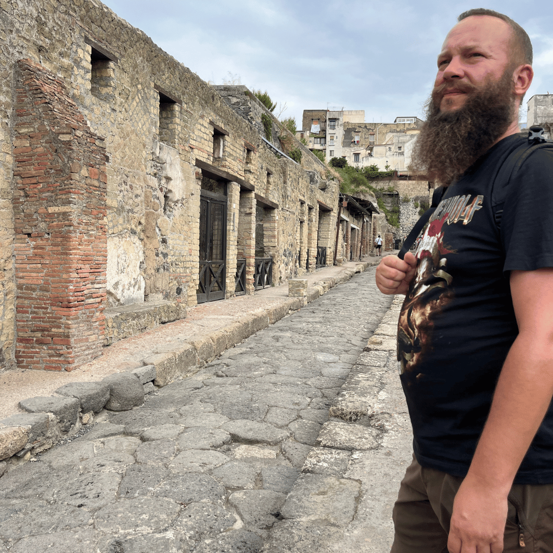Husene i Herculaneum, Napoli - SidderUnderEnPalme Husene i Herculaneum, Napoli - SidderUnderEnPalme