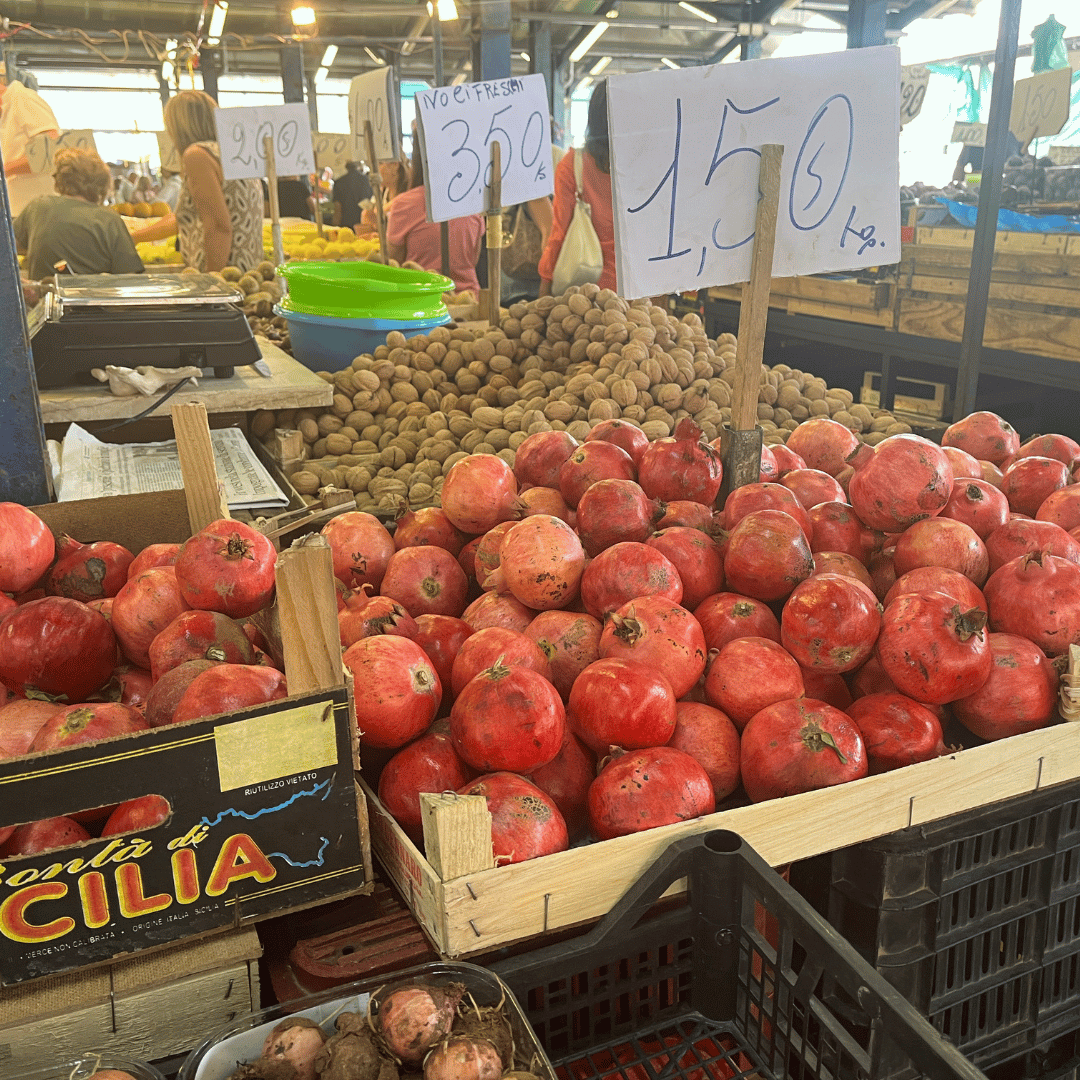 Mercato Fadini i Taranto - SidderUnderEnPalme Mercato Fadini i Taranto - SidderUnderEnPalme