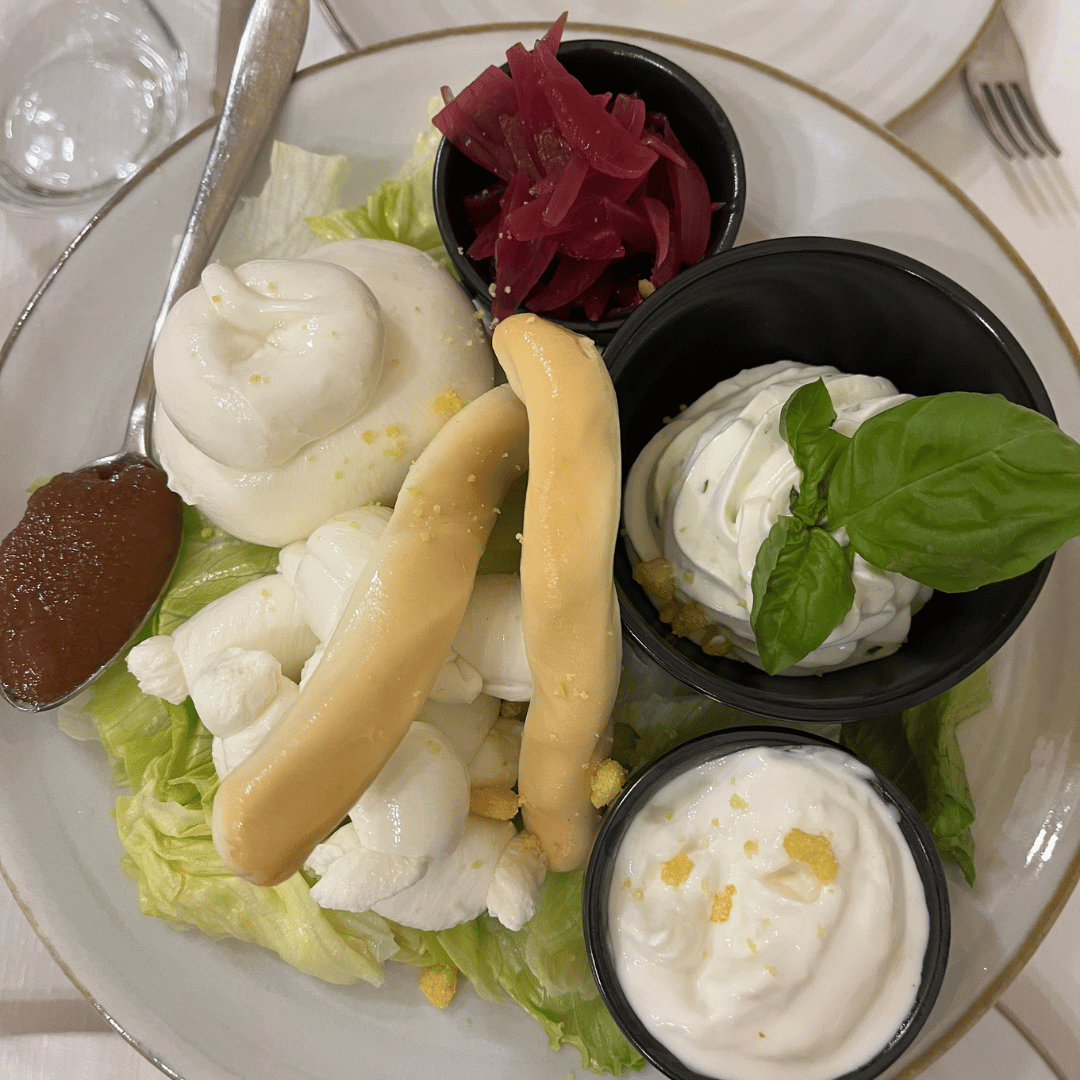 SidderUnderEnPalme - Barletta, Italien - Oste på A Tettuccio SidderUnderEnPalme - Barletta, Italien - Oste på A Tettuccio